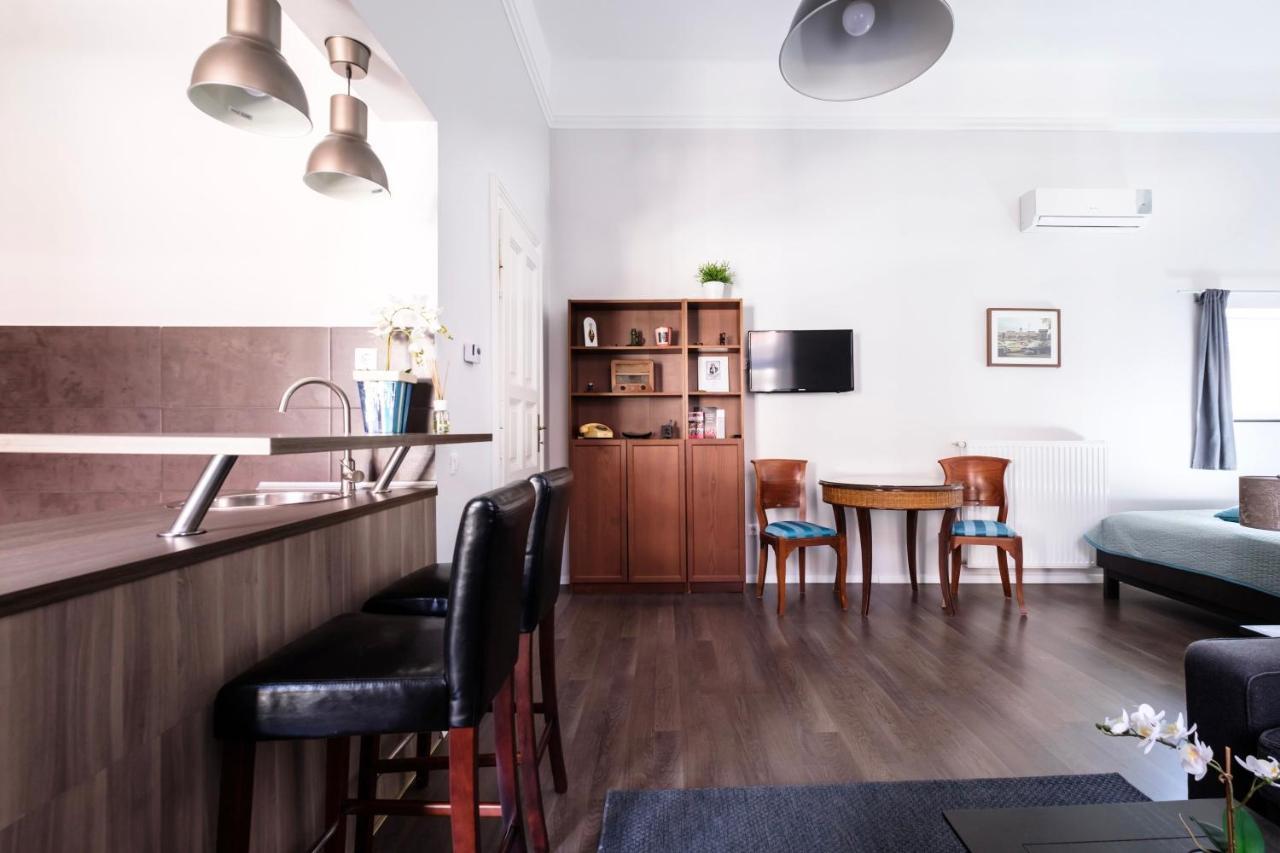 Andrassy Garden Apartment In Center Budapest Exterior photo