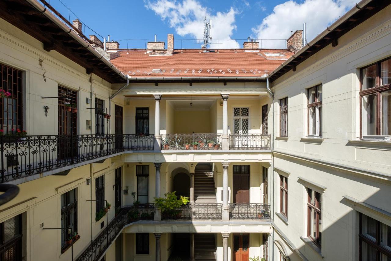 Andrassy Garden Apartment In Center Budapest Exterior photo